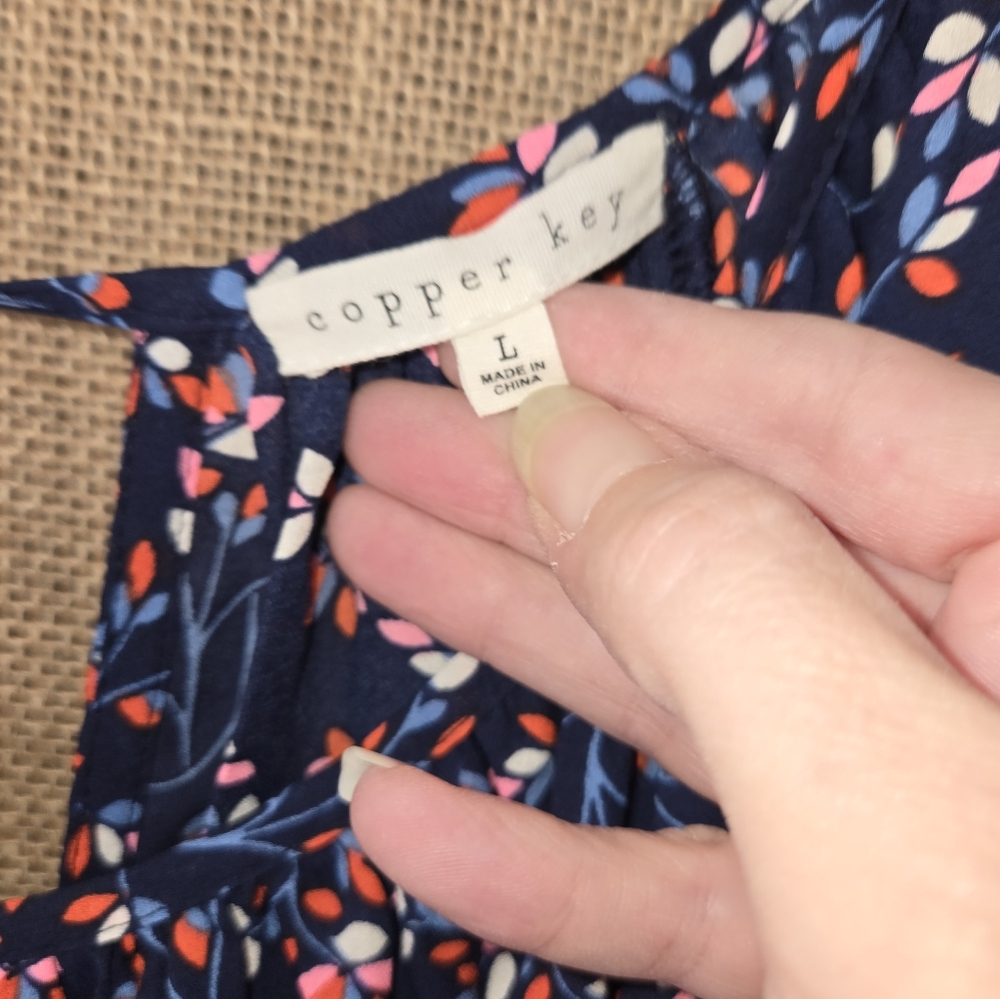Women's Copper Key Blue Floral Open Shoulder Bell Sleeve Blouse Size Large - Picture 6 of 11